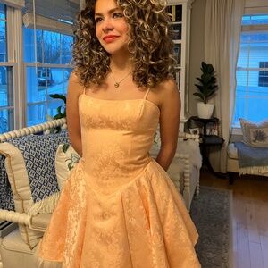 House of CB ROSALINDA Peach Jacquard Mini Bow Gown Small